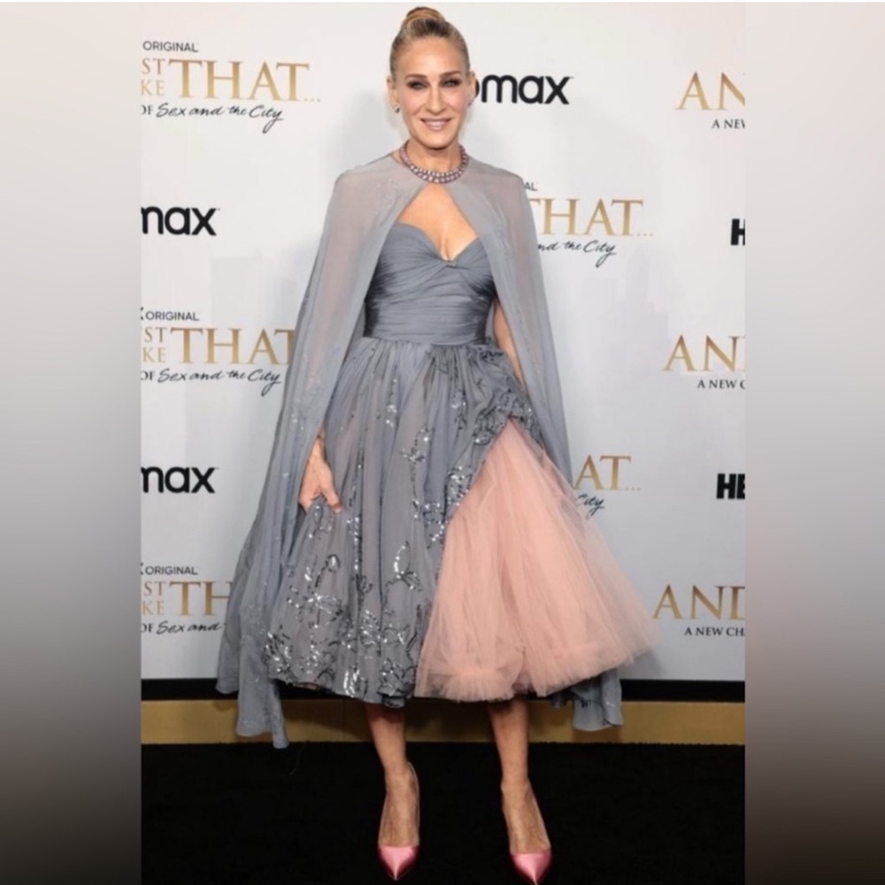 Oscar De La Renta Sequin Embellished Strapless Dress